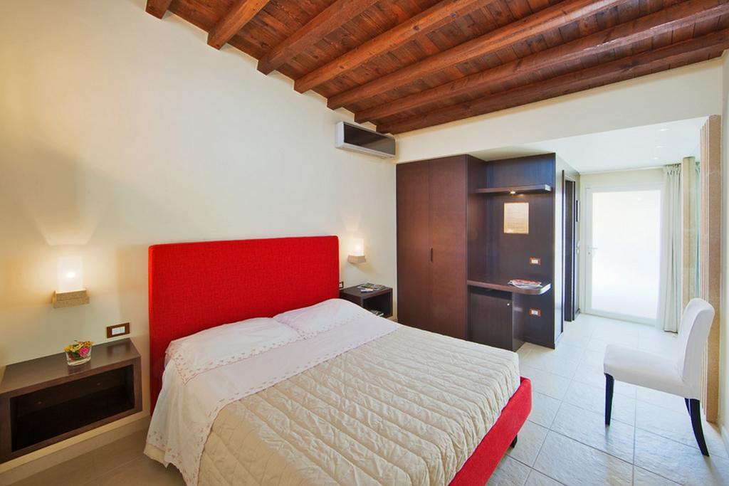 B&B Quattrostelle Cavallino di Lecce Exterior photo