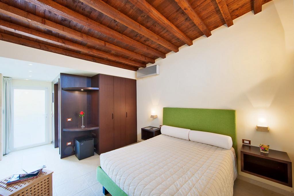 B&B Quattrostelle Cavallino di Lecce Exterior photo